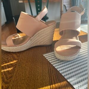 Report Espadrille nude wedges